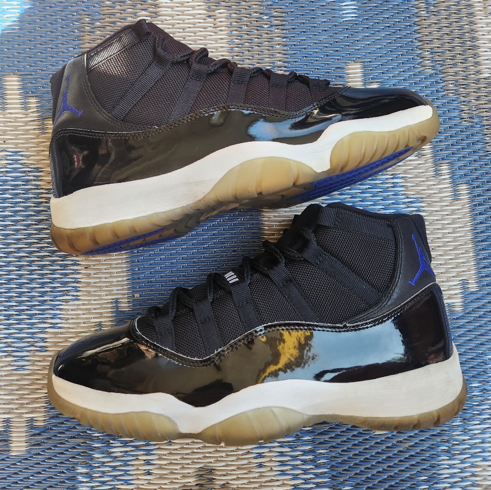 Air Jordan 11 Space Jam